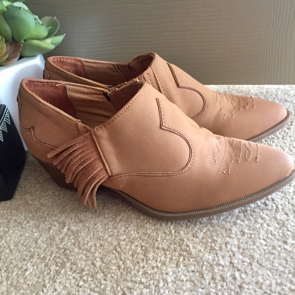 Circus by Sam Edelman Booties